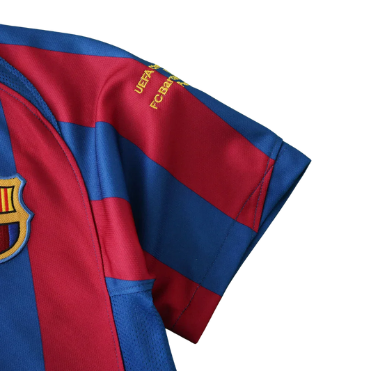 Camisa oficial Barcelona Mini Mantos infantil, kit, listras azul e vermelho, escudo e manga