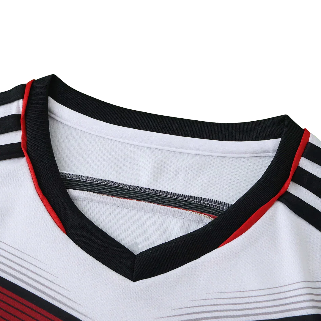 Mini Mantos: kit camisa oficial infantil Alemanha, gola V preta e vermelha com listras no ombro