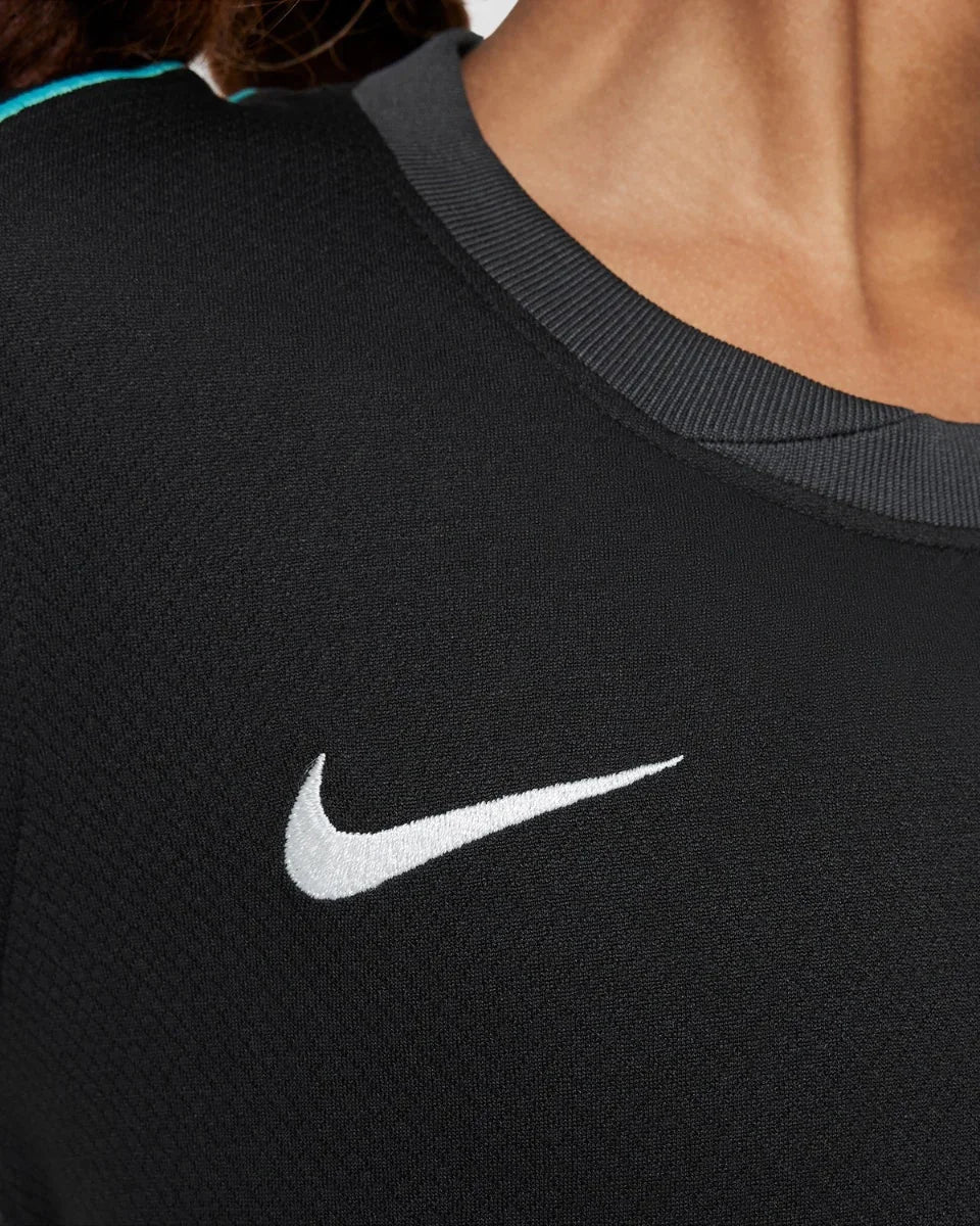 Camisa oficial infantil Mini Mantos preta Nike com kit. Estilo e conforto para os futuros craques