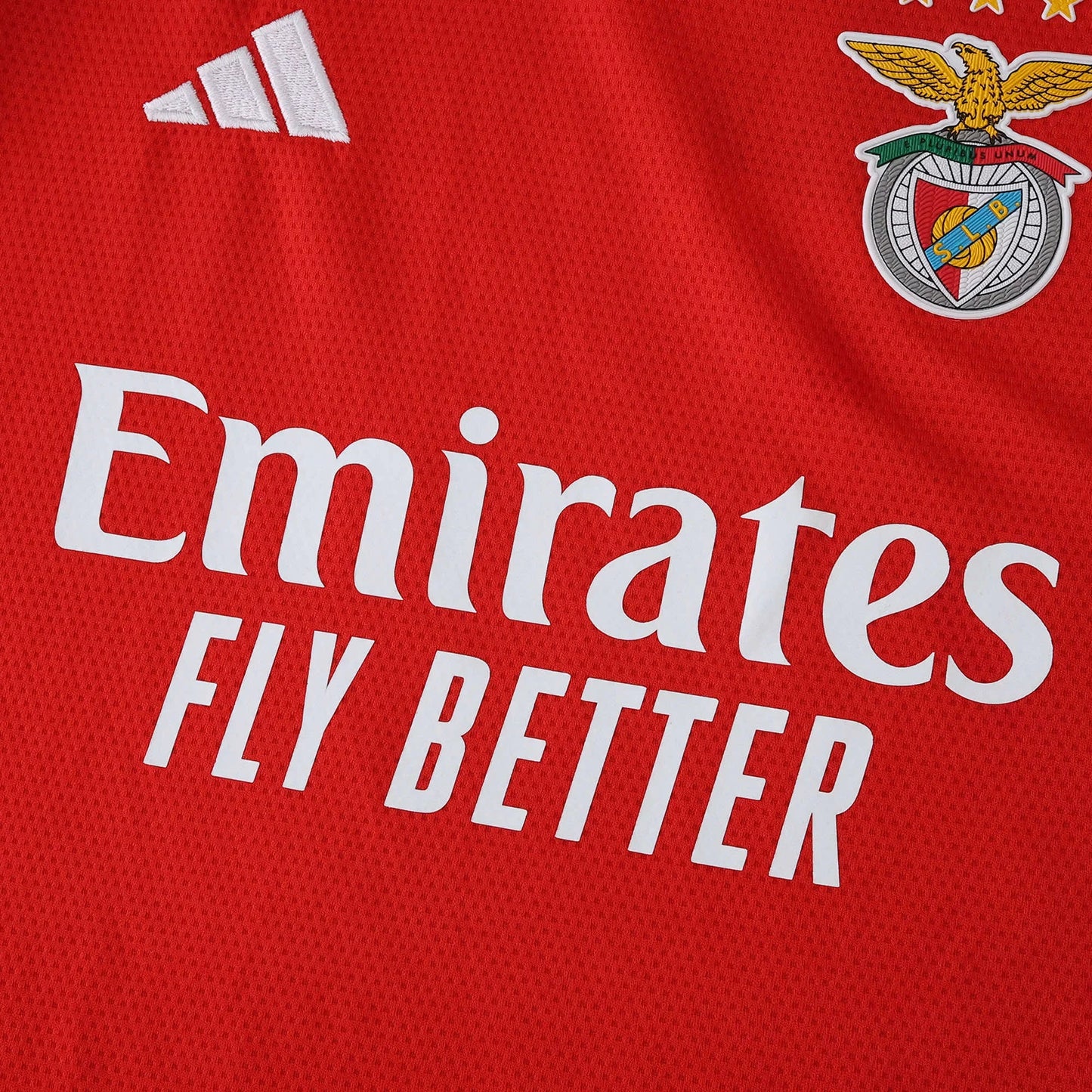 Camisa infantil oficial vermelha do Benfica kit Mini Mantos. Emirates