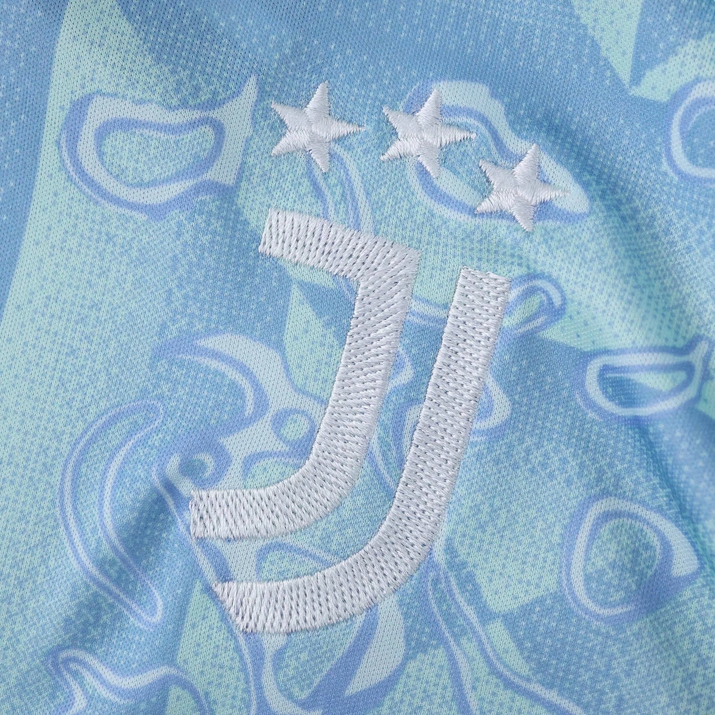 Camisa Juventus infantil oficial kit Mini Mantos, logo J e 3 estrelas brancas bordadas