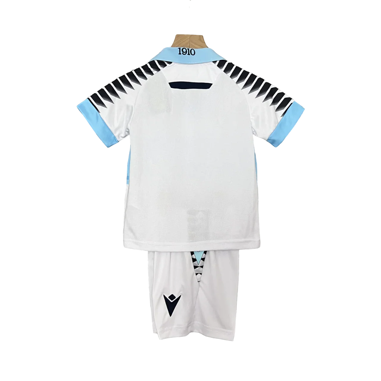 Kit oficial infantil Lazio Mini Mantos: camisa e shorts brancos, detalhe 1910 na gola