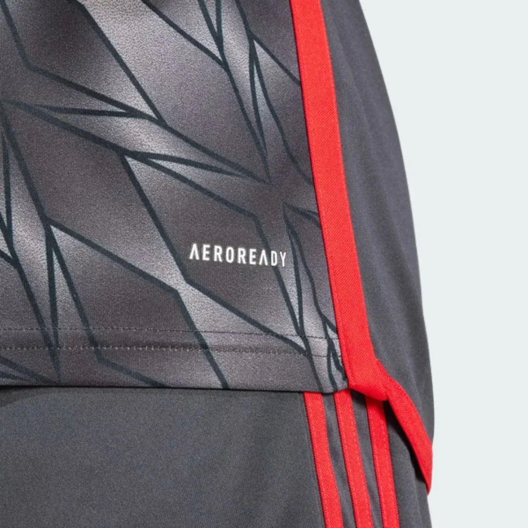 Camisa infantil oficial Arsenal kit Mini Mantos. Modelo de futebol cinza AEROREADY com detalhes vermelhos