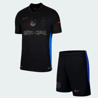 Kit infantil do Barcelona Cactus Jack preto com detalhes em azul e vermelho e calção preto