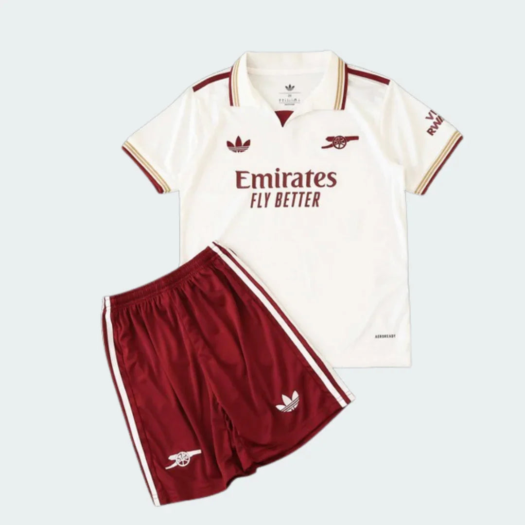 Kit infantil oficial Arsenal Home Mini Mantos camisa branca e shorts bordô adidas
