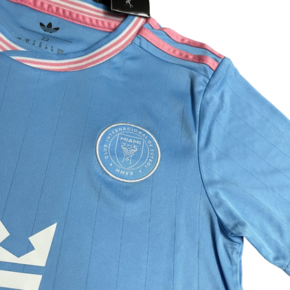 Camisa infantil oficial Mini Mantos Inter Miami kit azul claro com detalhes rosa, Adidas