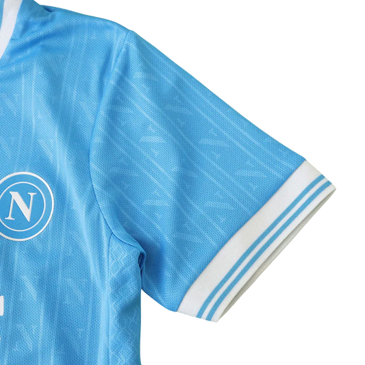 Mini Mantos: Camisa oficial infantil Napoli kit, azul celeste com logo N e detalhes na manga