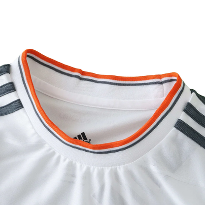 Camisa oficial Mini Mantos infantil kit branca Adidas. Gola listrada laranja e cinza
