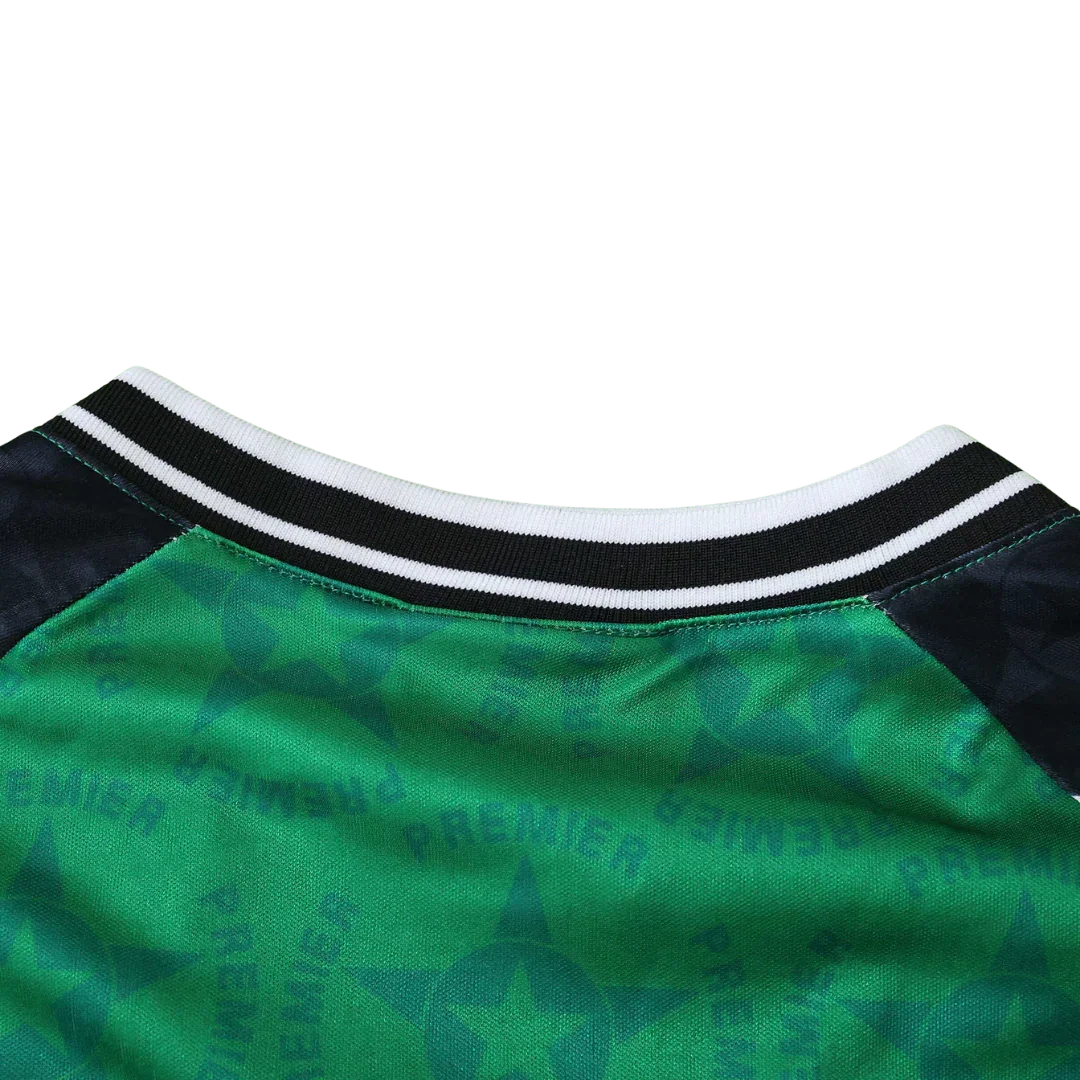 Camisa oficial Mini Mantos infantil da Premier League, kit verde com estrelas e gola listrada