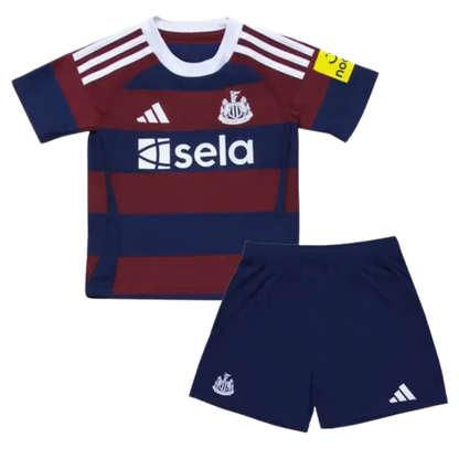Kit oficial infantil Newcastle United Mini Mantos, camisa listrada Sela, shorts azul Adidas
