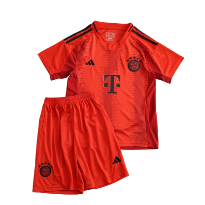 Kit oficial infantil Bayern de Munique laranja, camisa e shorts. Mini Mantos Adidas