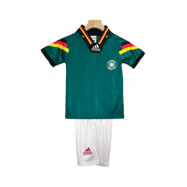 Camisa infantil retrô da Alemanha II 1992. Estilo e nostalgia para os fãs. Compre agora!