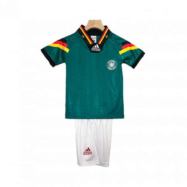 Camisa infantil retrô da Alemanha II 1992. Estilo e nostalgia para os fãs. Compre agora!