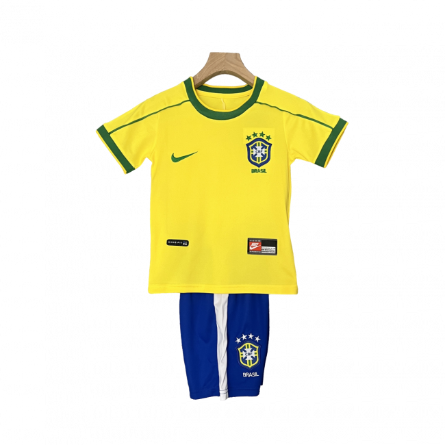 Camisa infantil retrô do Brasil I 1998. Reviva os momentos clássicos. Compre já!