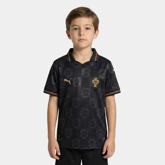 Kit Infantil Kit Infantil Portugal II 2026 Copa do Mundo - Camisa e short oficial de futebol para crianças de 2 a 14 anos - Mini Mantos