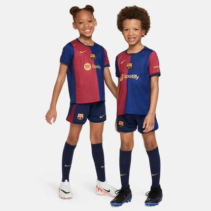 Kit oficial home infantil Barcelona Mini Mantos: camisa de futebol, short e meias
