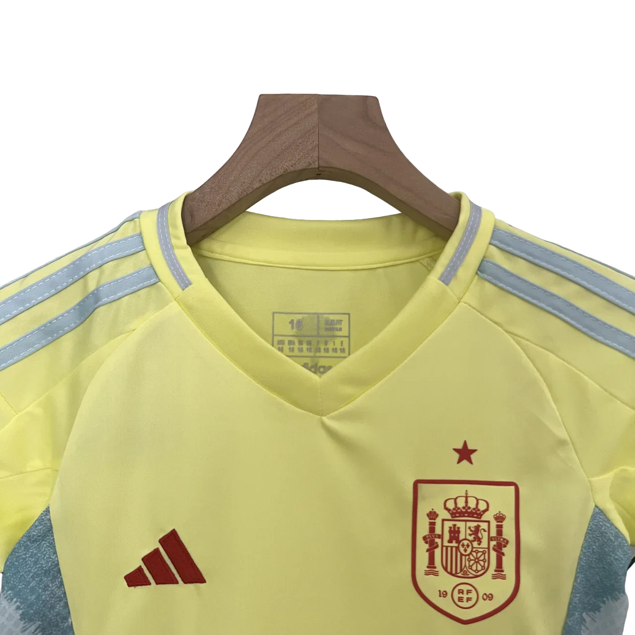 Camisa infantil oficial Espanha kit Mini Mantos amarela Adidas