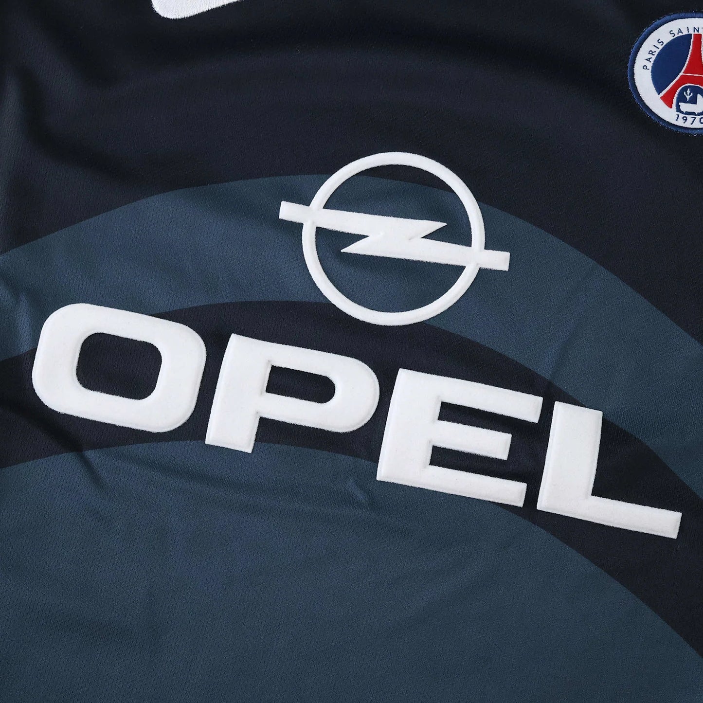 Camisa oficial Paris Saint-Germain Mini Mantos infantil kit preta e azul com logo Opel