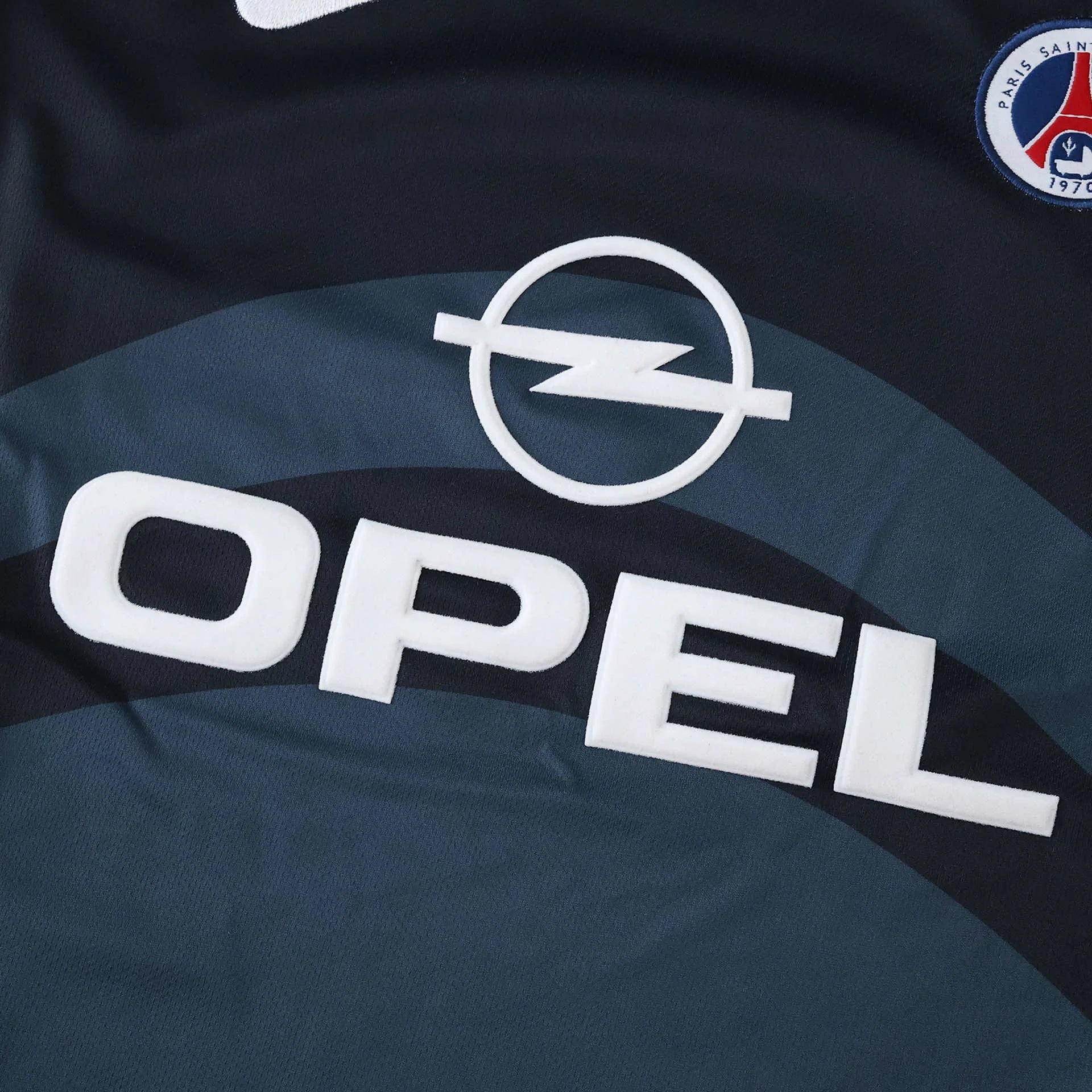 Camisa oficial Paris Saint-Germain Mini Mantos infantil kit preta e azul com logo Opel