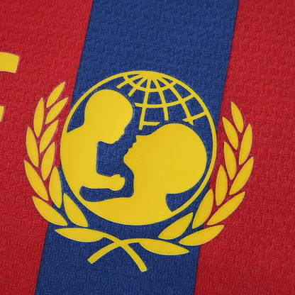 Camisa oficial FC Barcelona infantil Mini Mantos, kit. Logo UNICEF em tecido azul e vermelho