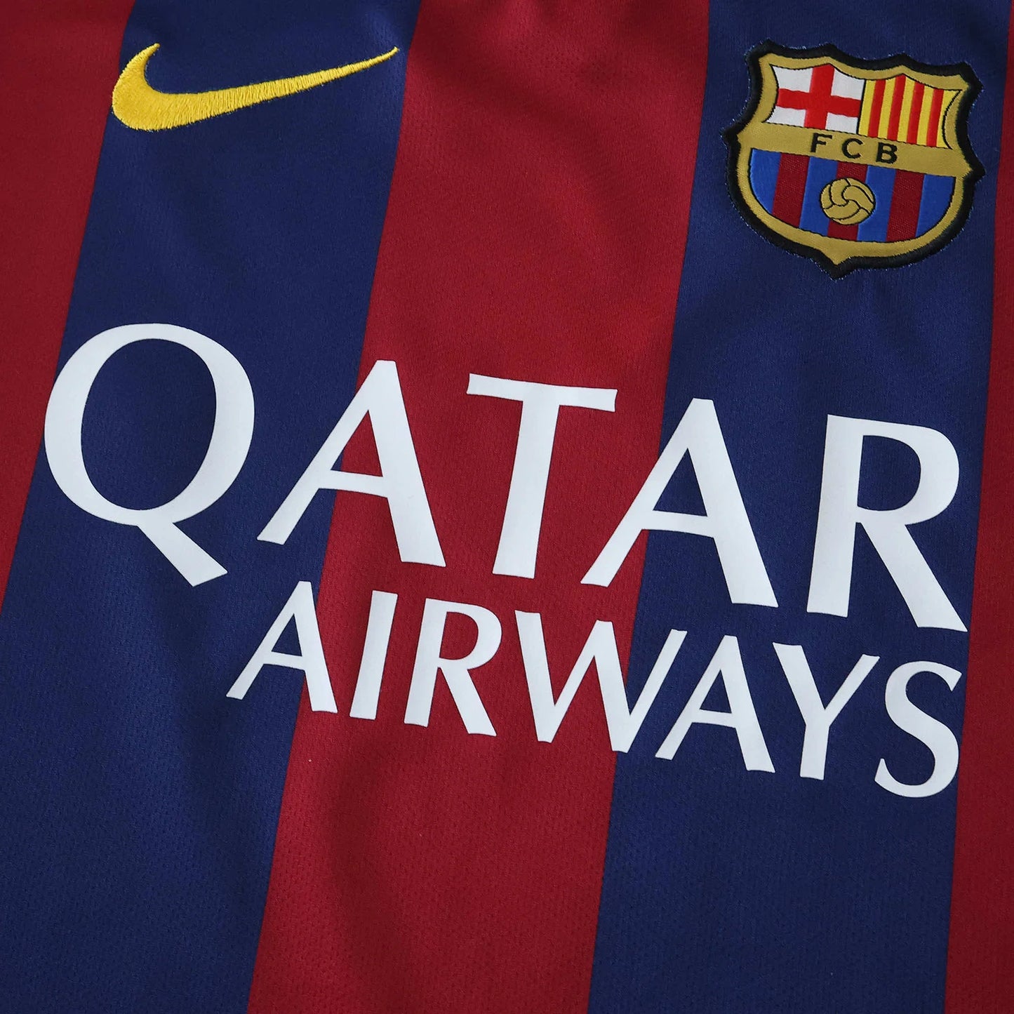 FC Barcelona kit infantil oficial Mini Mantos, camisa com escudo, Nike e Qatar Airways
