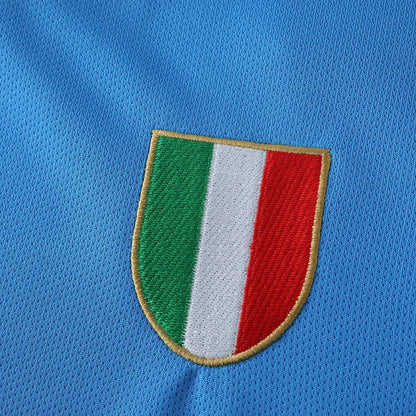 Kit camisa oficial Itália infantil, Mini Mantos. Emblema da bandeira italiana bordado em tecido azul celeste
