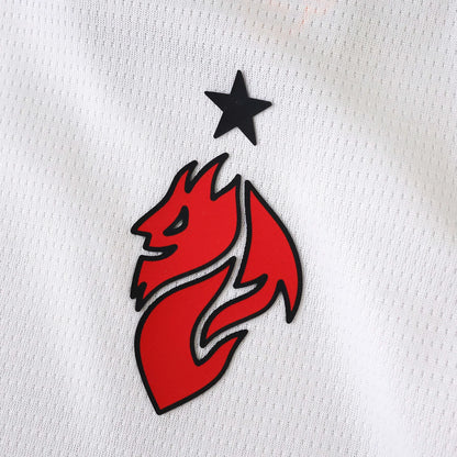 Camisa oficial infantil do Manchester United. Kit Mini Mantos com o escudo do time