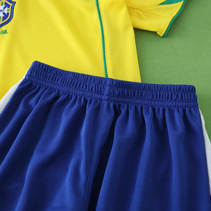 Kit oficial infantil Brasil: camisa e shorts Mini Mantos da Seleção Brasileira