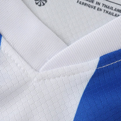 Camisa oficial infantil branca e azul. Kit Mini Mantos. Detalhe gola Nike