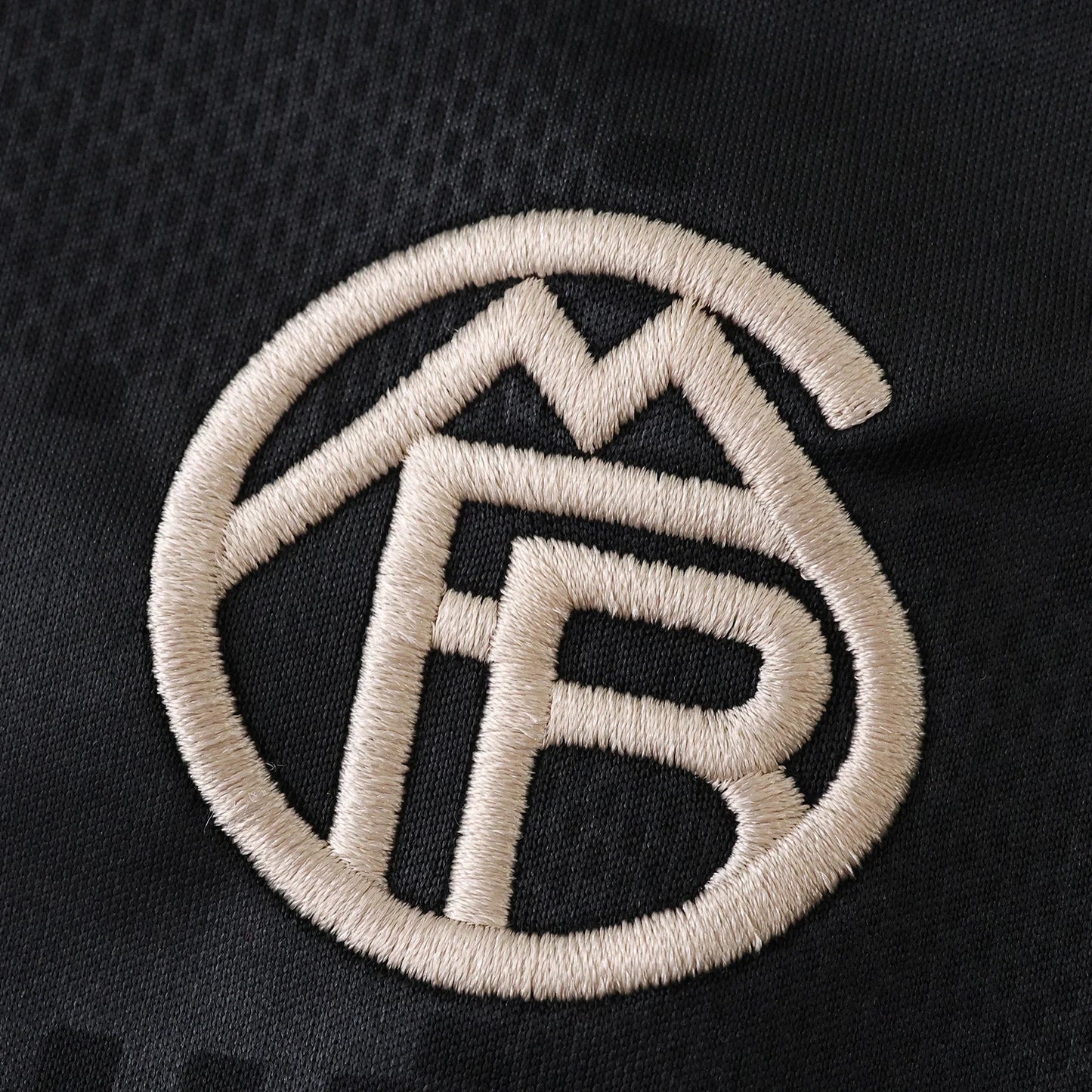 Logo bordado bege oficial Mini Mantos kit camisa de futebol infantil para crianças