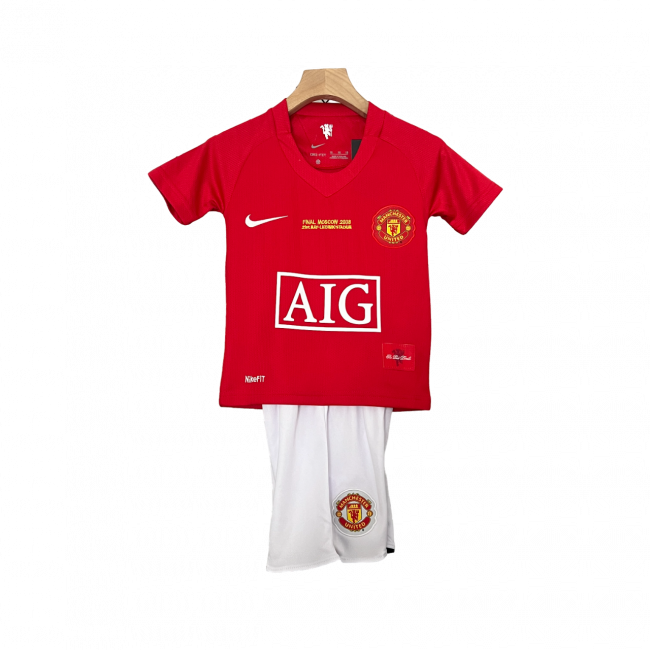 Camisa infantil retrô do Manchester United I 07/08. Estilo e nostalgia para os fãs. Compre agora!